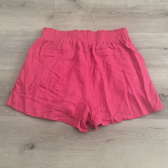 Pink linen blend shorts size medium - Picture 2 of 8